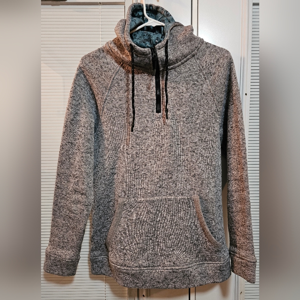 🔥 Men’s Departwest Hooded Quarter-Zip Sweatshirt – Size Medium